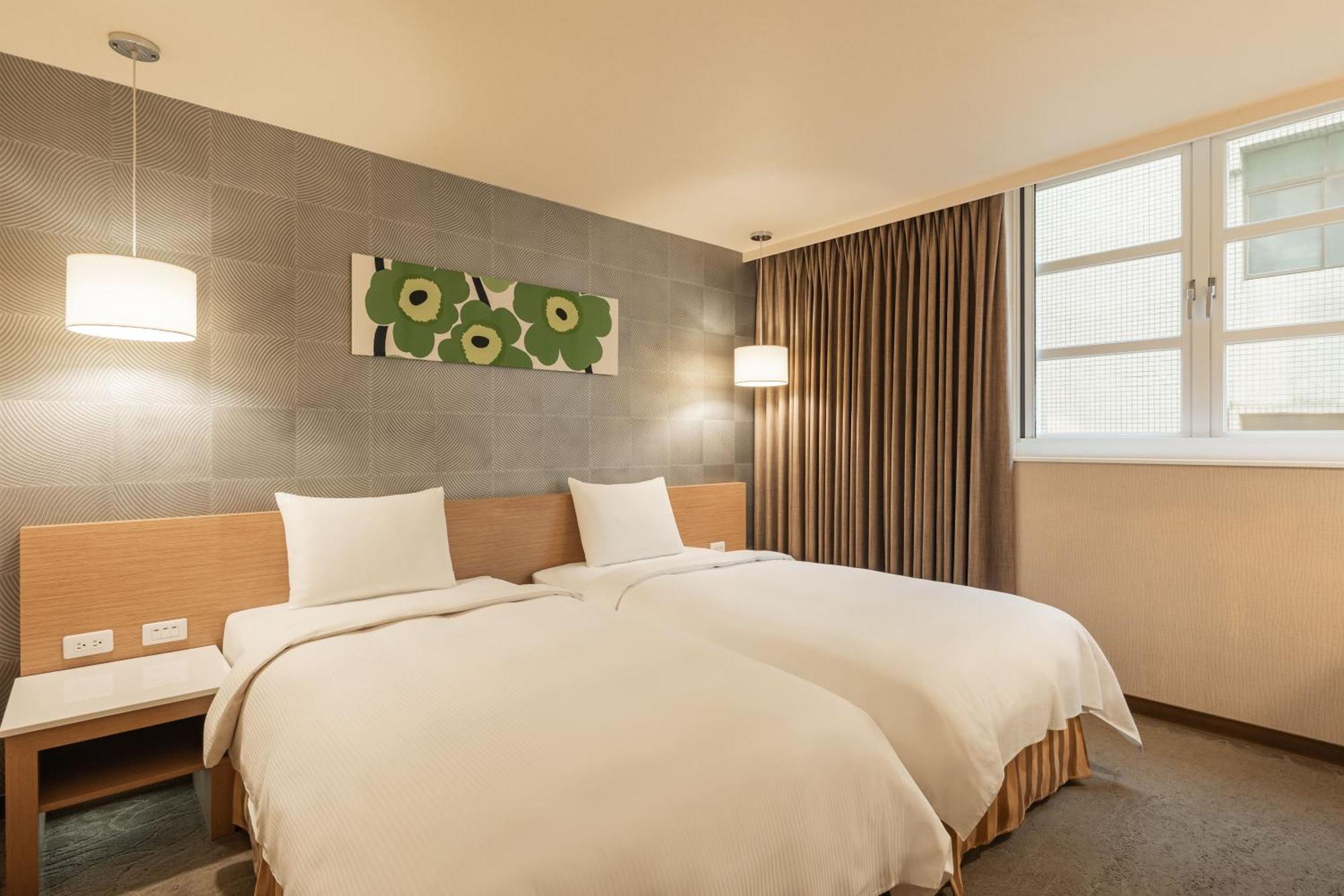 Kindness Hotel-Jue Ming Kaohsiung Room photo