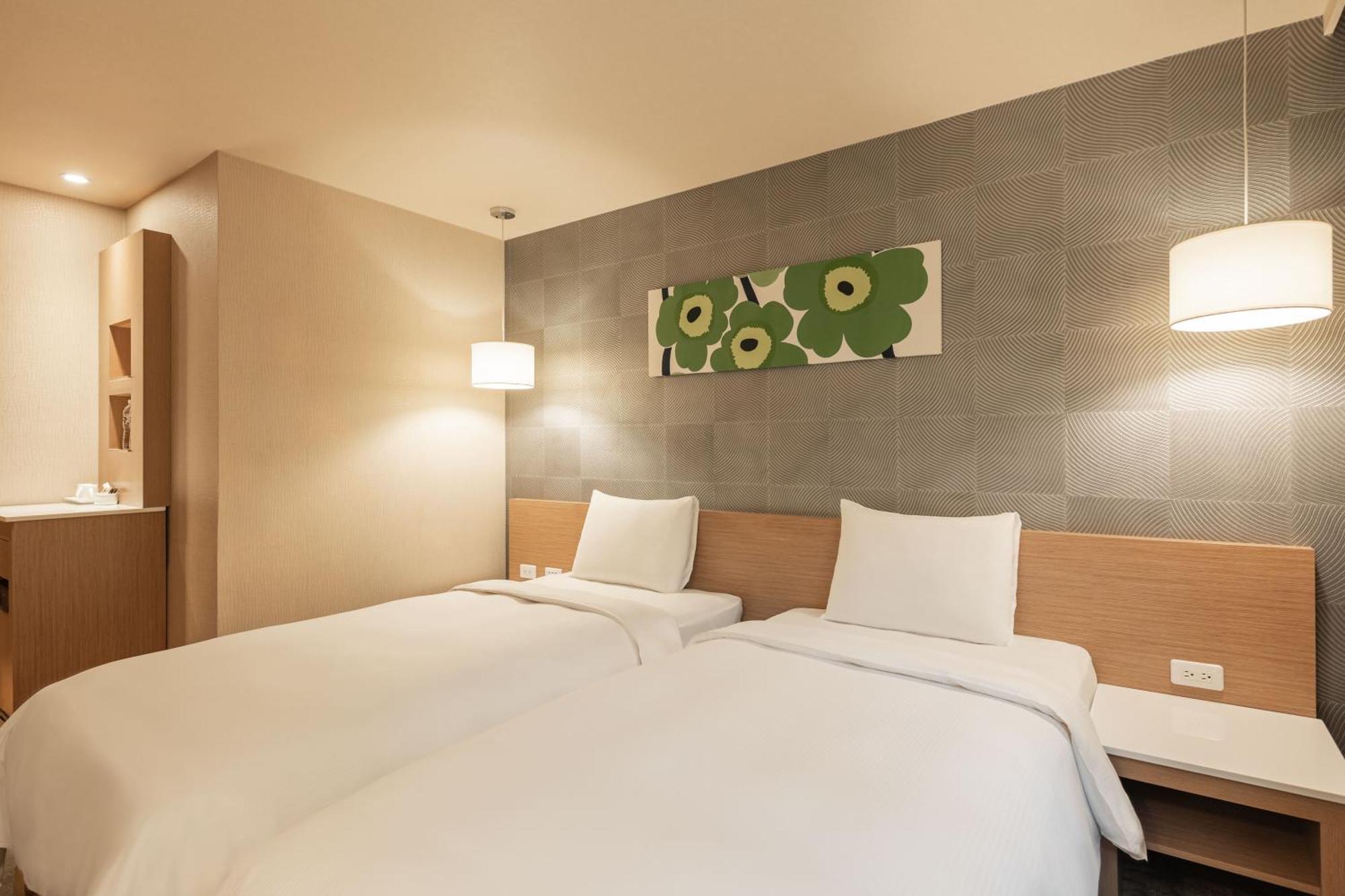 Kindness Hotel-Jue Ming Kaohsiung Room photo